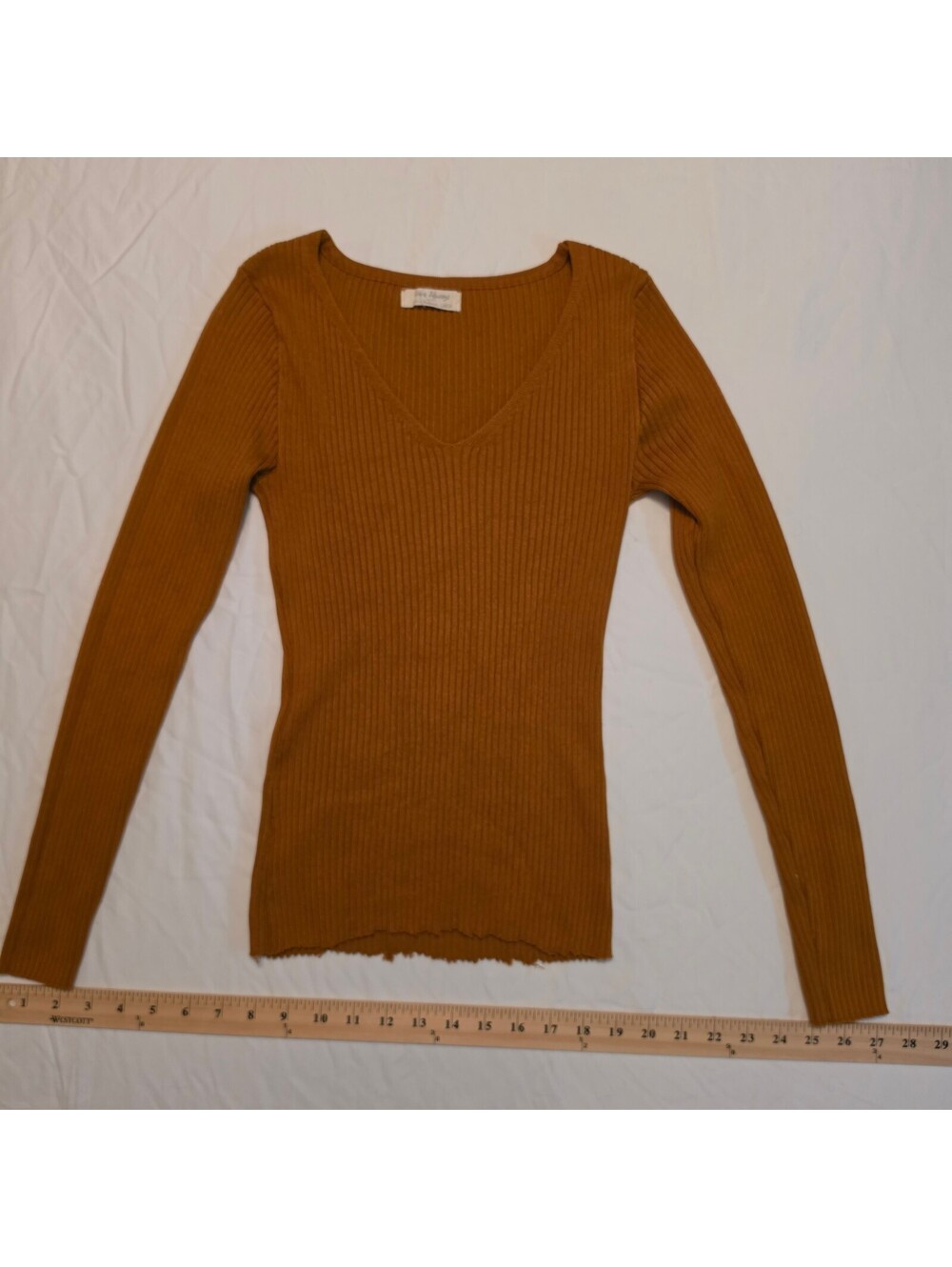 Love Always Ribbed Long Sleeve Slim Fit V-Neck Sweater - Large